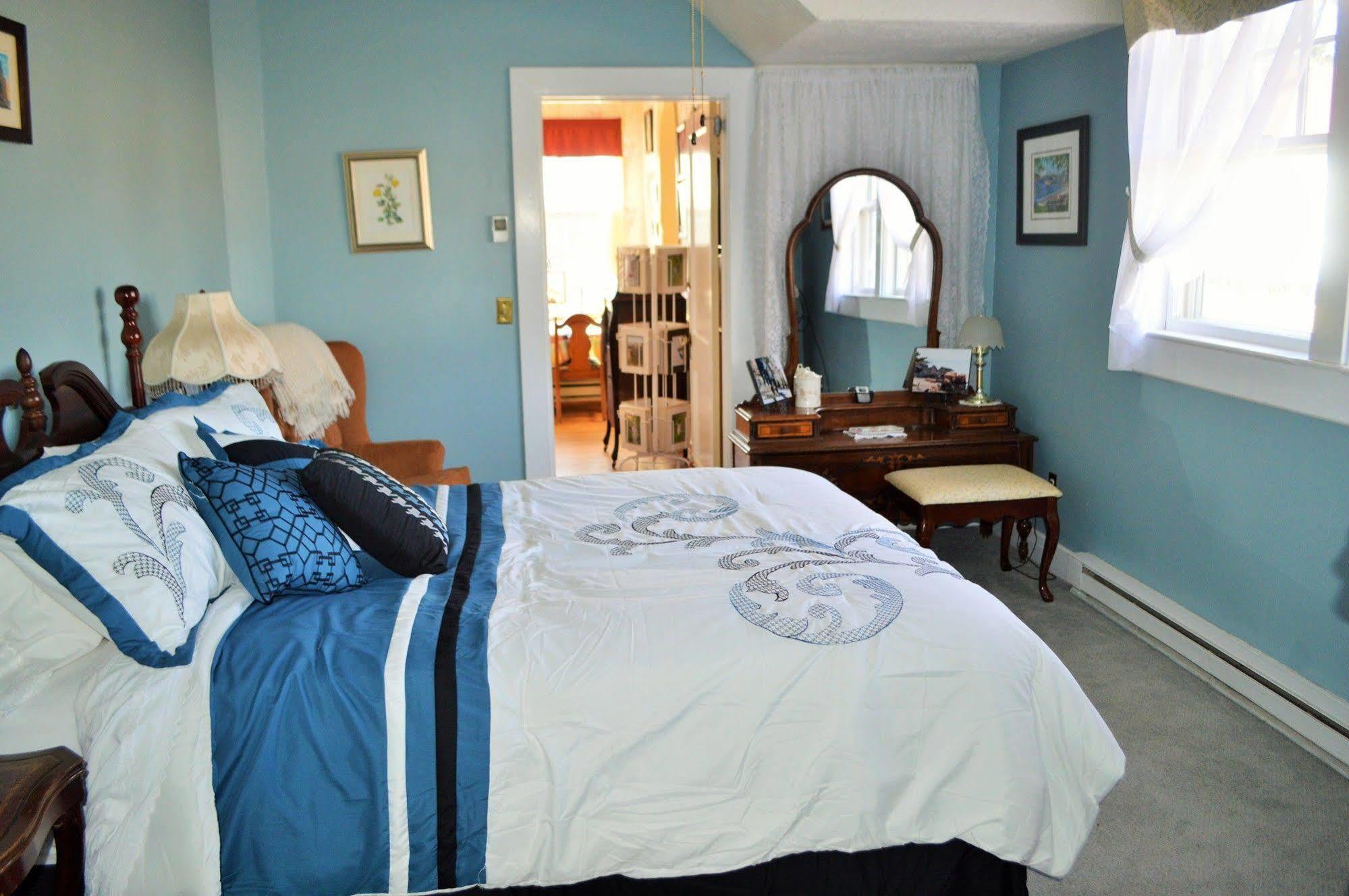 בר הרבור Heathwood Inn מראה חיצוני תמונה